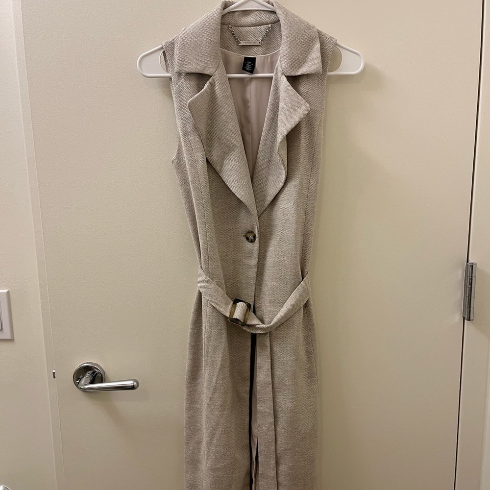 White House Black Market sleeveless jacket